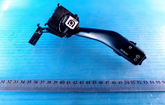 Volkswagen Touran I Wiper control stalk 1K0953519A