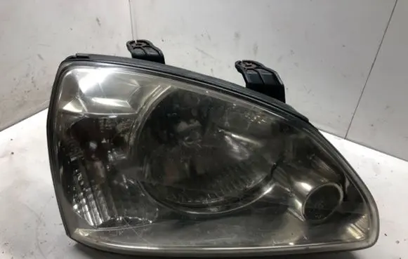 KIA Carens I Headlight/headlamp FA51020
