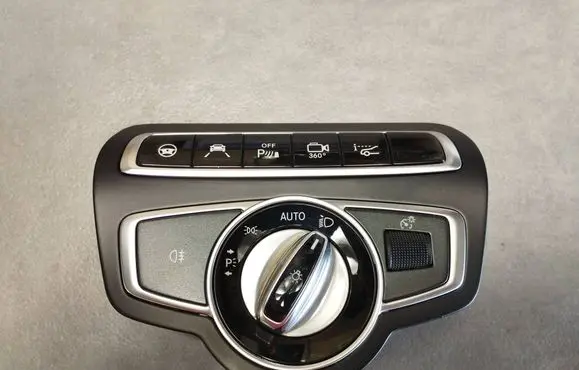 Mercedes-Benz GLC C253 Light switch A2059057007