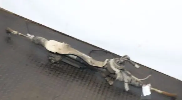 Volkswagen Golf VI Steering rack