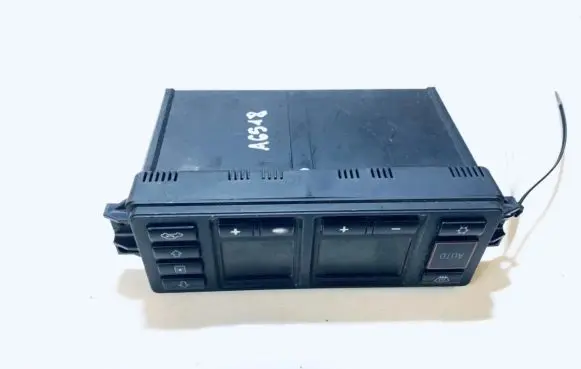 Audi A4 S4 B5 8D Climate control unit 8l0820043b 5hb00760800