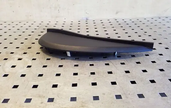 KIA Sportage Dashboard side end trim 847663U010