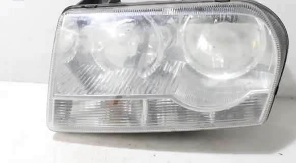 Chrysler 300 - 300C Headlight/headlamp