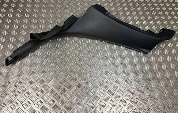 Audi A3 S3 8V Wiper trim 8V4867767 8V4867767B