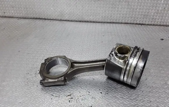 Skoda Fabia Mk2 (5J) Piston with connecting rod