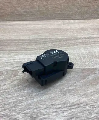 Mercedes-Benz C W203 Air flap motor/actuator A2038201642 EAB501