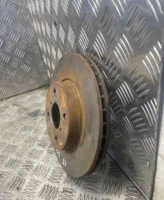 Toyota Yaris Front brake disc