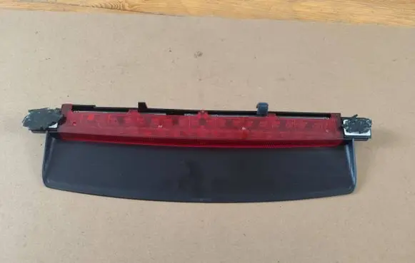 Audi A6 S6 C6 4F Third/center stoplight 4F5945097 A6C6