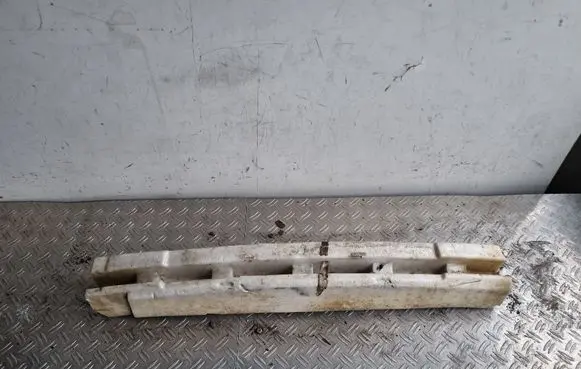 Front bumper foam support bar
