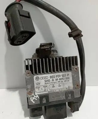 Audi A4 S4 B7 8E 8H Coolant fan relay 8E0959501P 898092000