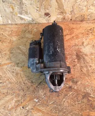 Mercedes-Benz E W124 Starter motor 0001110112