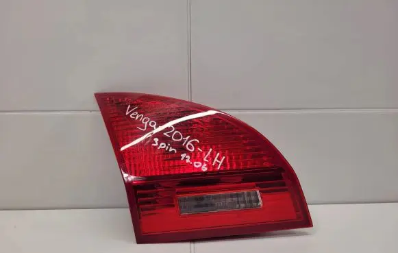 KIA Venga Tailgate rear/tail lights 92405-1P000