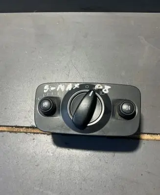 Ford Galaxy Light switch 04066473