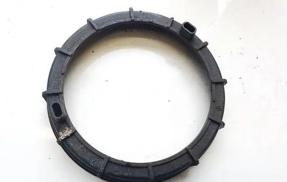 Citroen C4 Grand Picasso In tank fuel pump screw locking ring/nut H835