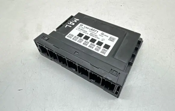 Chevrolet Malibu Comfort/convenience module 13518371 180113 8360100000000X
