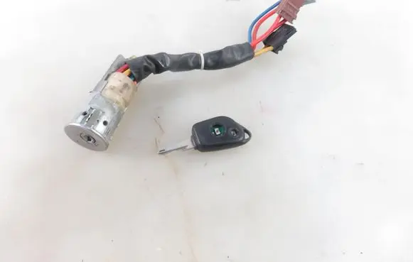 Peugeot 106 Ignition lock