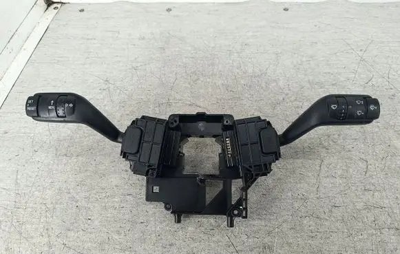 Ford Focus C-MAX Wiper turn signal indicator stalk/switch 3M5T6475AD