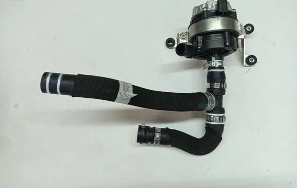 Ferrari SF90 Stradale Electric auxiliary coolant/water pump 838313 0392024116 202503315000