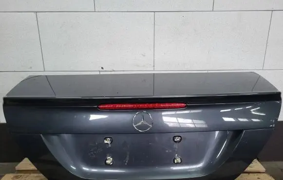 Mercedes-Benz CLK A209 C209 Truck tailgate 