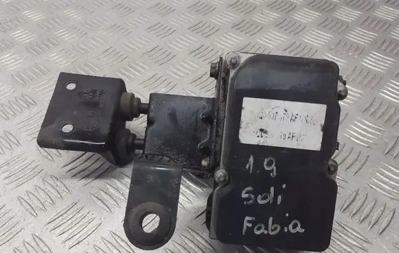 Volkswagen Polo IV 9N3 ABS Pump