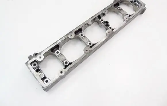Peugeot 307 Other cylinder head part 9630377610