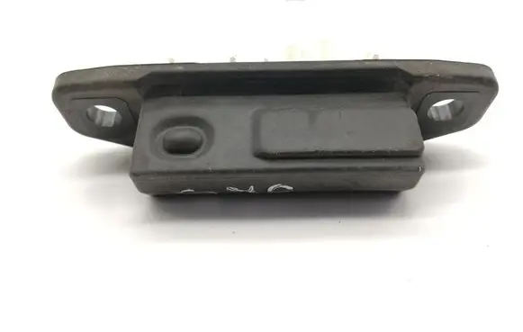 Toyota Yaris Cross Tailgate/boot open switch button 