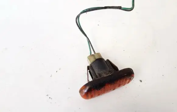 Renault Espace III Front fender indicator light