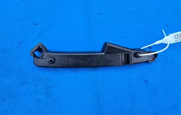 BMW 5 G60 G61 Rear bumper mounting bracket 9879294