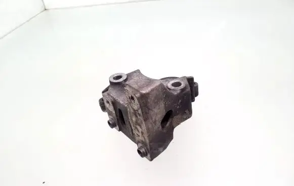Peugeot 407 Engine mounting bracket 9645030780