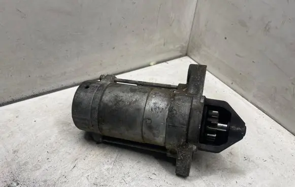 Toyota Avensis T250 Starter motor 281000R010