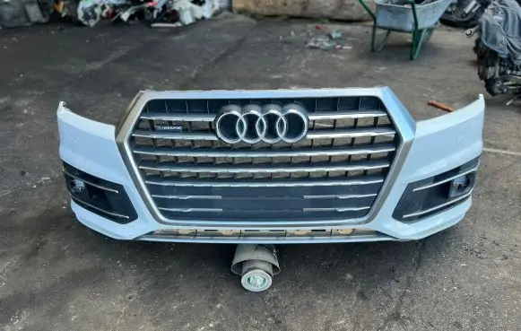Audi Q7 4M Front bumper 4M0807065B