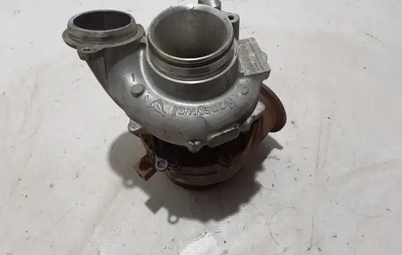 BMW 5 G30 G31 G38 Turbo 8584218