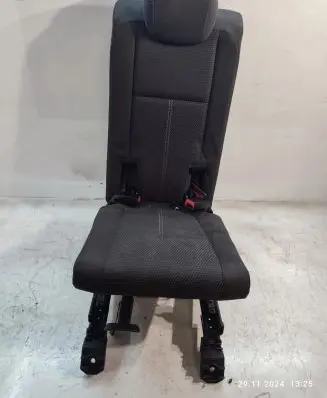 Opel Zafira C Rear seat 