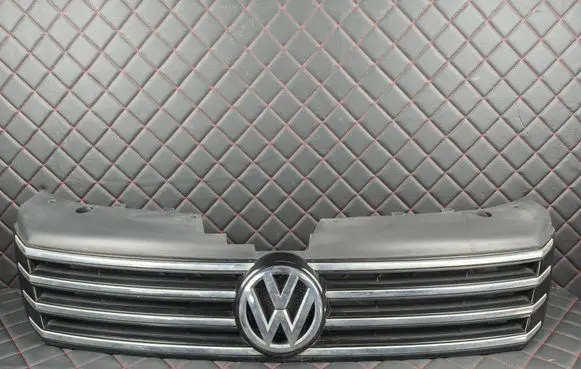 Volkswagen PASSAT B7 Front grill 3AA853653