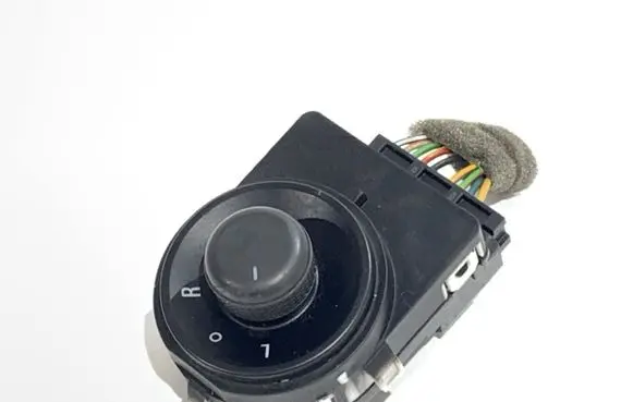 Opel Insignia A Wing mirror switch 13271827