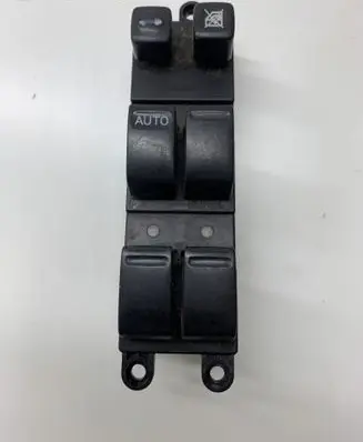 Nissan Primera Electric window control switch 25401AV640 C8DD702N