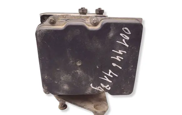 Mercedes-Benz Sprinter W906 ABS Pump A0014464189 5686L9290409