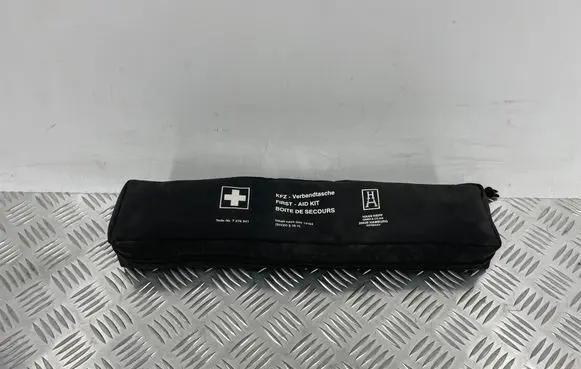 BMW 3 G20 G21 First aid kit 7276541