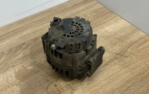 Mercedes-Benz Sprinter W906 Generator/alternator 0131546802