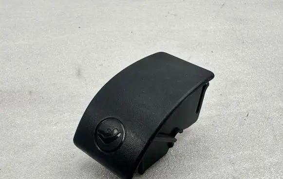 Skoda Octavia Mk3 (5E) ISOFIX cover 5E0887187A 5E0887187