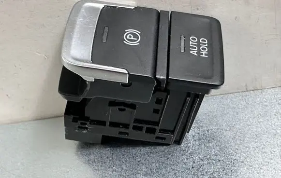 Volkswagen PASSAT B8 Hand parking brake switch 3G0927225B