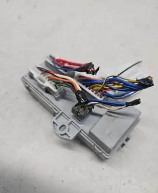 KIA Sorento Fuse module 911713E920
