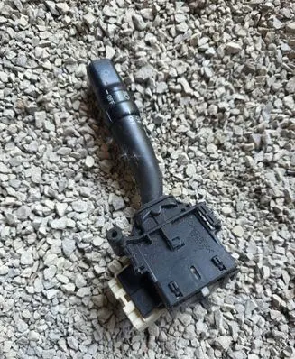 Toyota Avensis T250 Indicator stalk 173650