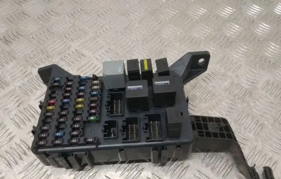 Ford Mondeo Mk III Comfort/convenience module 1S7T14A073AF