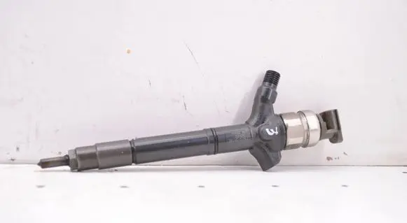 Toyota Avensis T250 Fuel injector 236700R180 5100F800