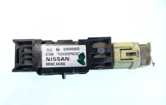 Nissan Micra Airbag deployment crash/impact sensor 0285003023 98582