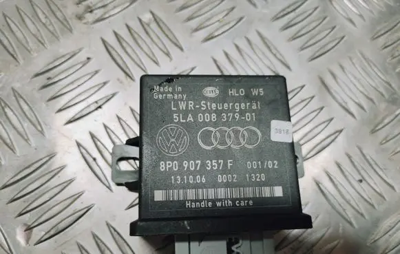 Audi Q7 4L Light module LCM 8P0907357F