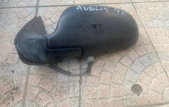Front door electric wing mirror