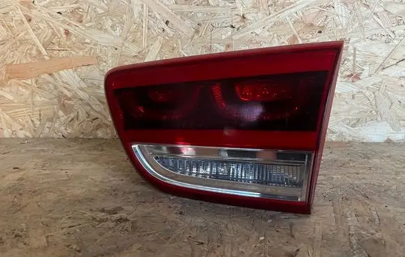 KIA Sorento Tailgate rear/tail lights
