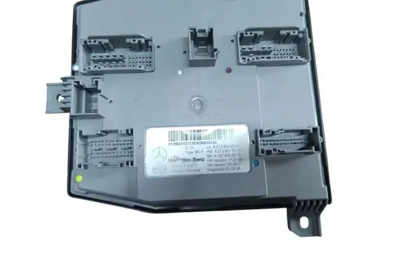Mercedes-Benz E W213 SAM control unit A2139009537 A1679026213 A2139017215